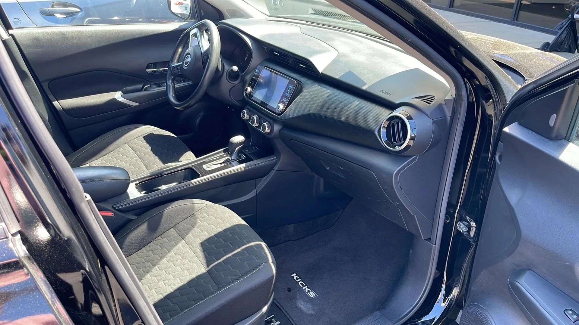 Used 2023 Nissan Kicks SV FWD image 22