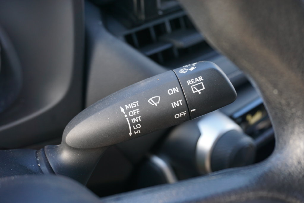 Used 2022 Toyota RAV4 LE AWD/4WD image 24