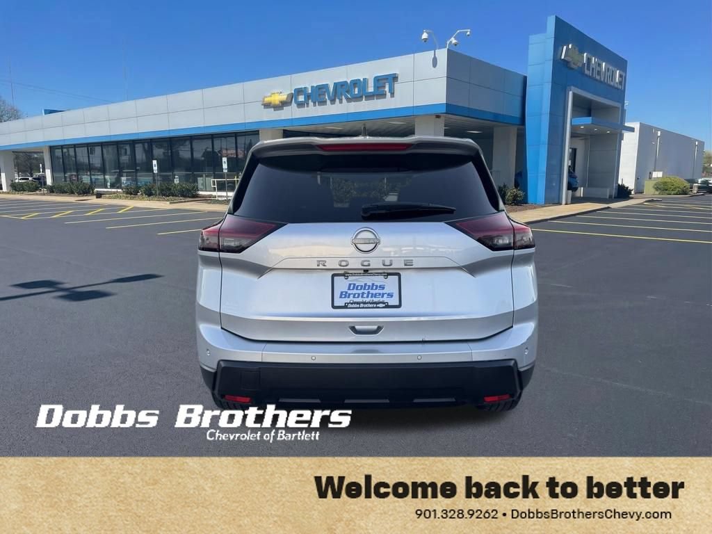 Used 2024 Nissan Rogue S FWD image 7