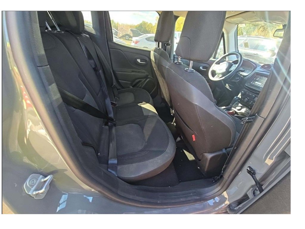 Used 2020 Jeep Renegade Trailhawk w/ Popular Equipment Group image 13