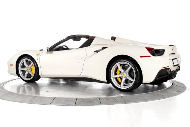 Used 2018 Ferrari 488 Spider RWD image 7