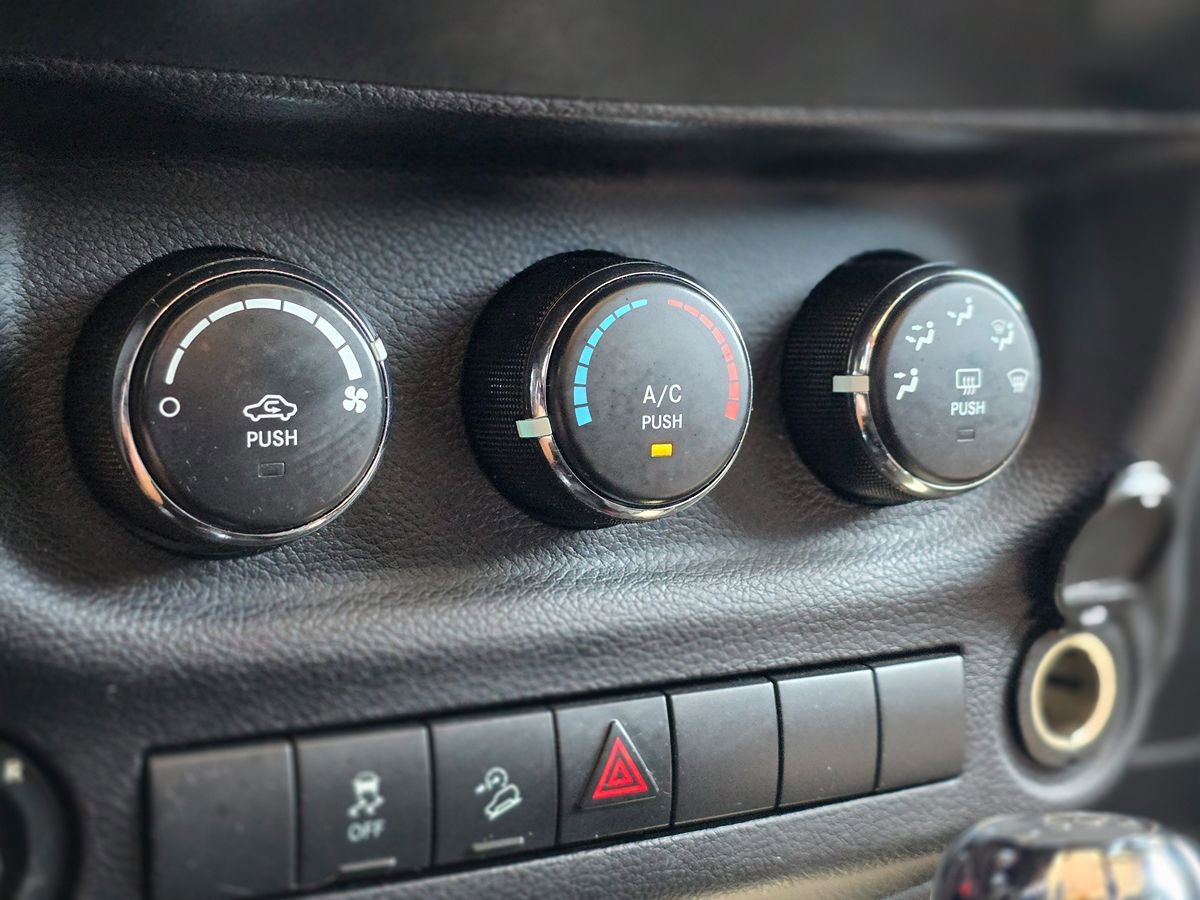 Used 2013 Jeep Wrangler Unlimited Sport AWD/4WD image 42