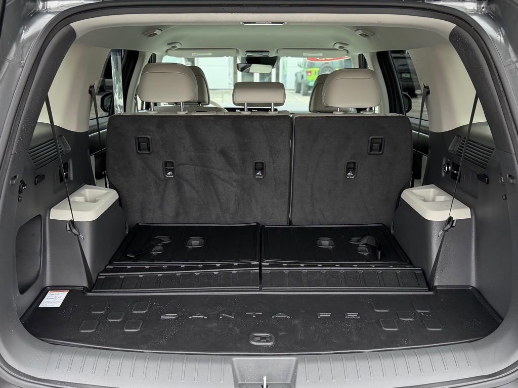Used 2025 Hyundai Santa Fe SEL image 5