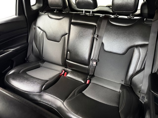 Used 2023 Jeep Compass Altitude w/ Convenience Group AWD/4WD image 11