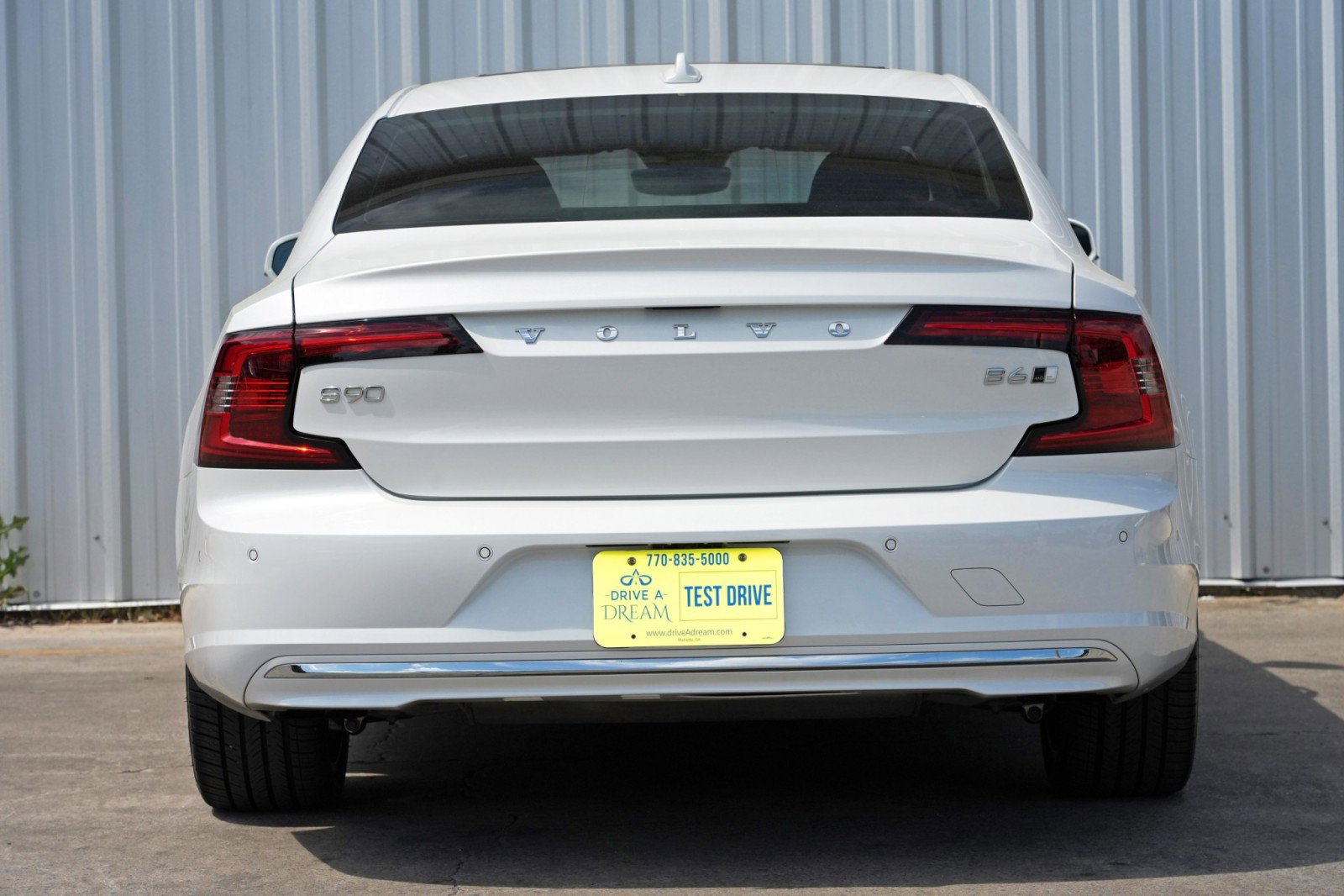 Used 2023 Volvo S90 B6 Plus w/ Protection Package Premier image 11