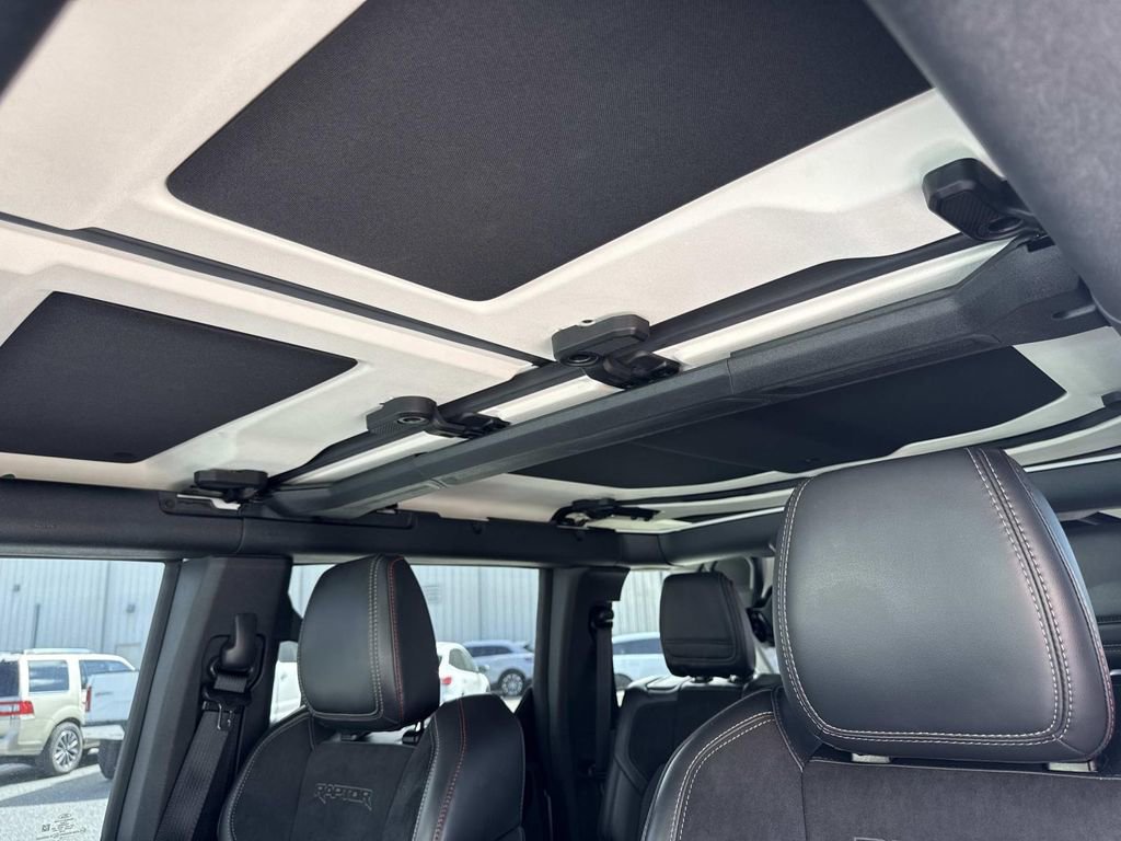 Used 2025 Ford Bronco Raptor image 33