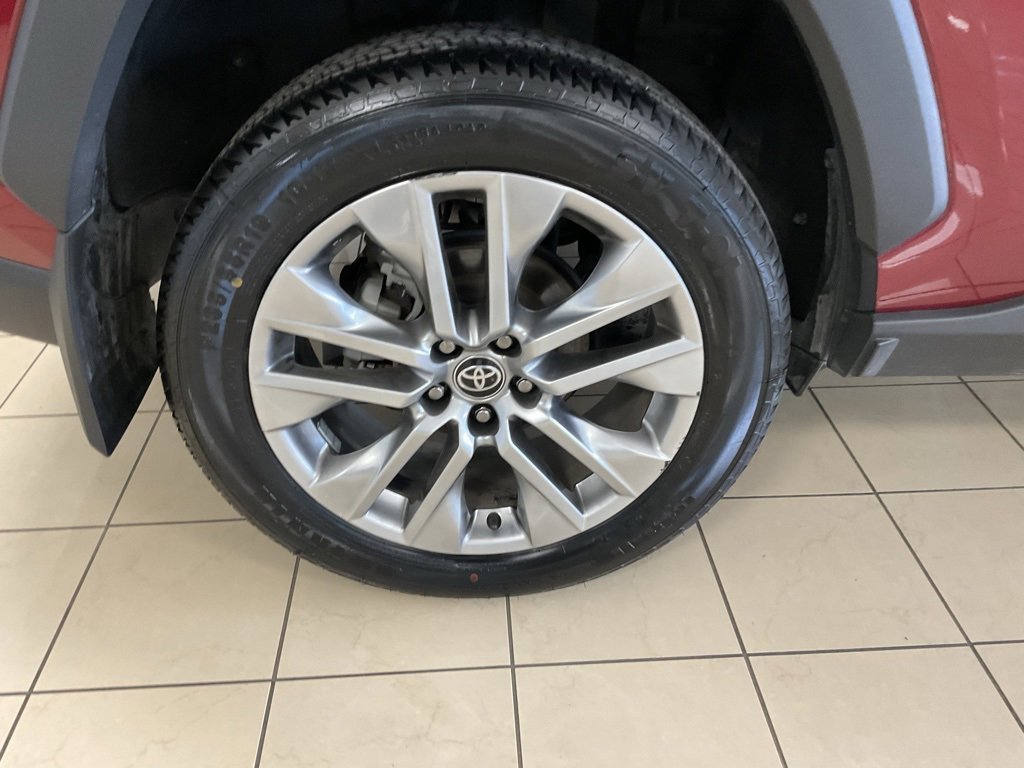 Used 2024 Toyota RAV4 XLE Premium image 8