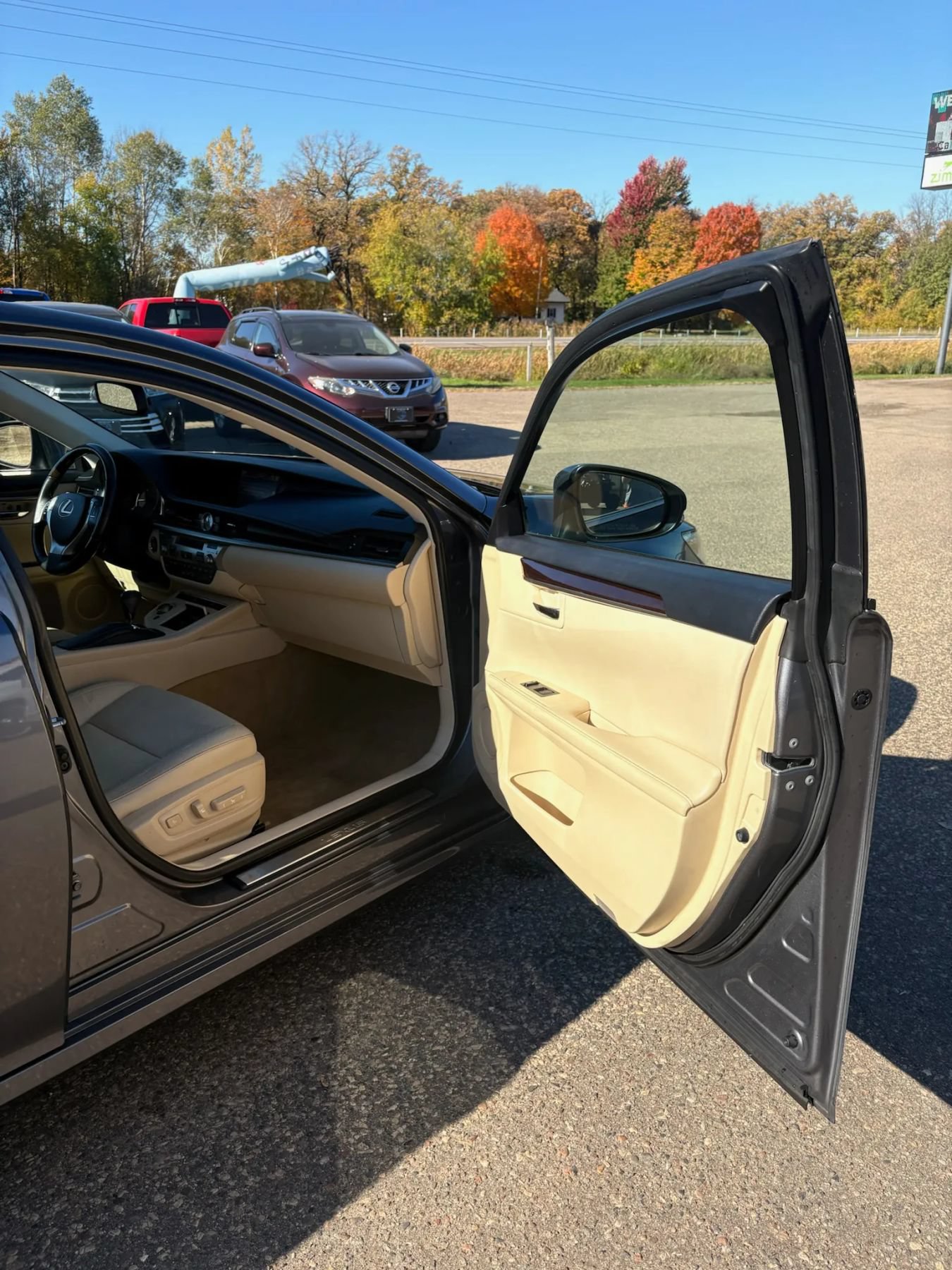 Used 2014 Lexus ES 350 w/ Luxury Package FWD image 35