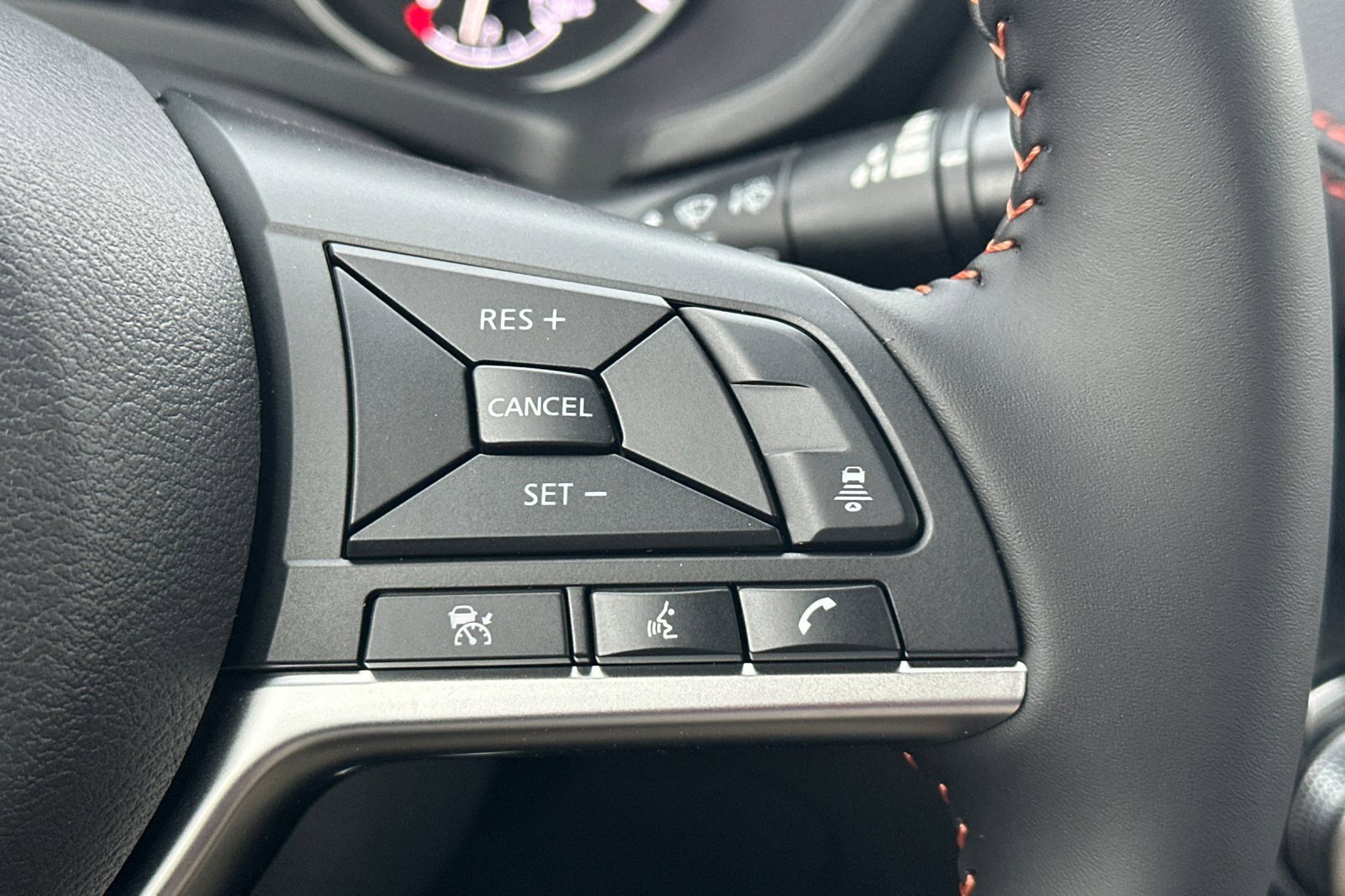 New 2025 Nissan Sentra SR image 27