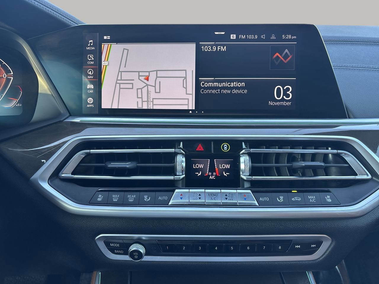 Used 2022 BMW X5 xDrive40i w/ Executive Package image 16