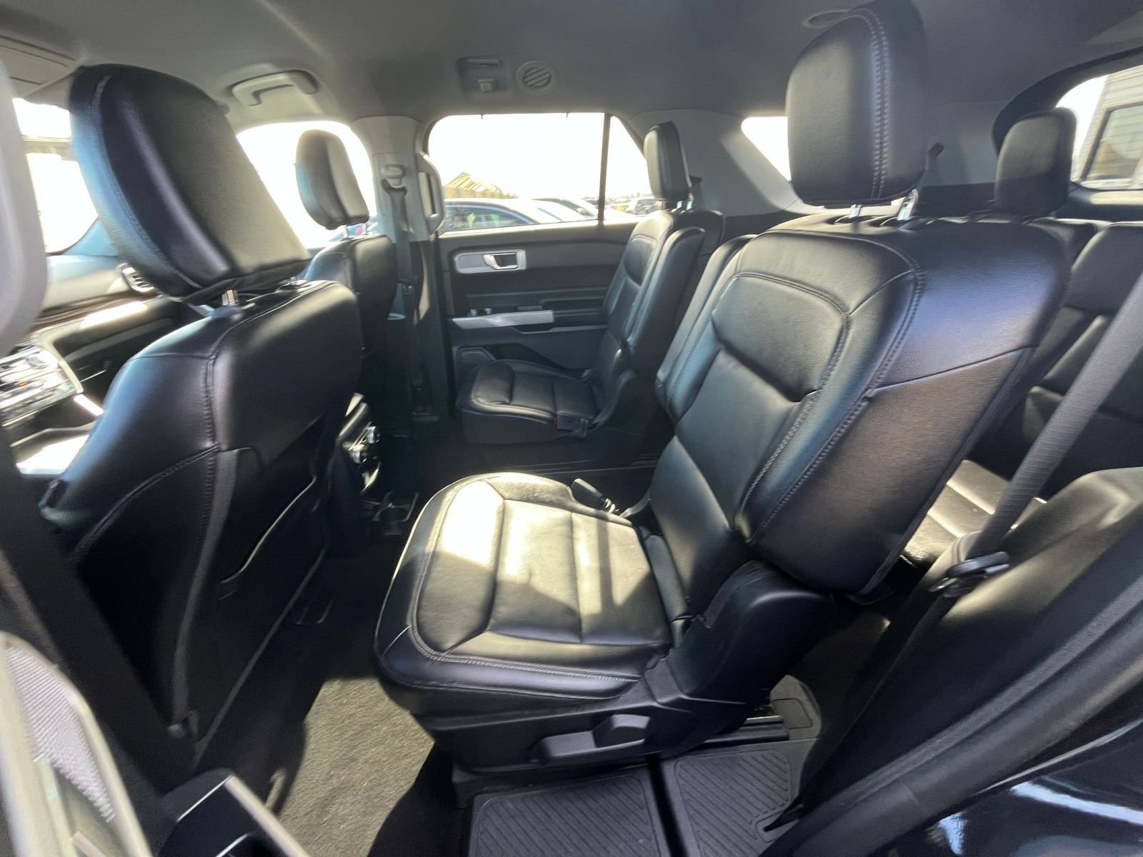 Used 2024 Ford Explorer Limited AWD/4WD image 26