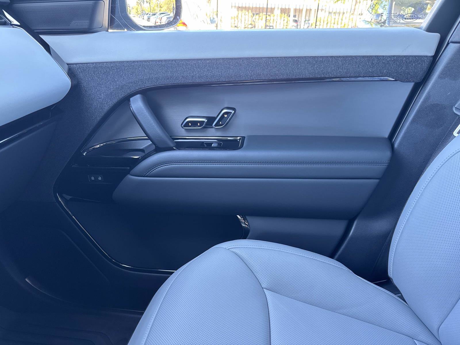 Certified 2025 Land Rover Range Rover Sport Dynamic SE image 24