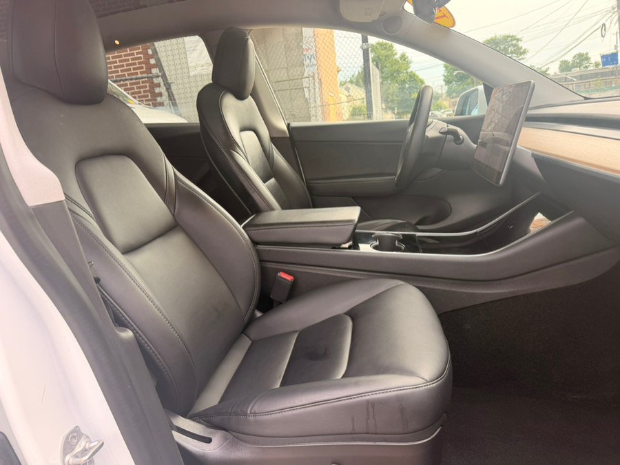 Used 2021 Tesla Model Y 2WD image 11
