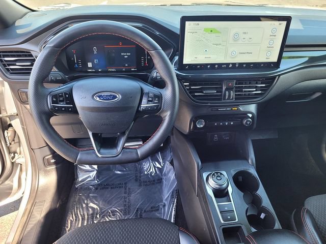 Certified 2024 Ford Escape ST-Line w/ Tech Pack #1 AWD/4WD image 9