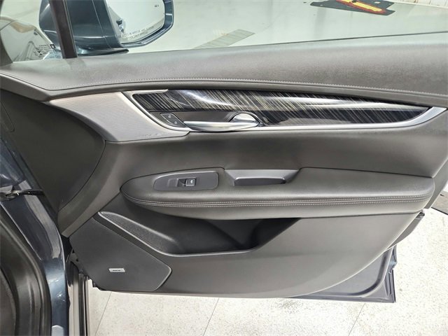 Used 2020 Cadillac XT6 Premium Luxury image 45