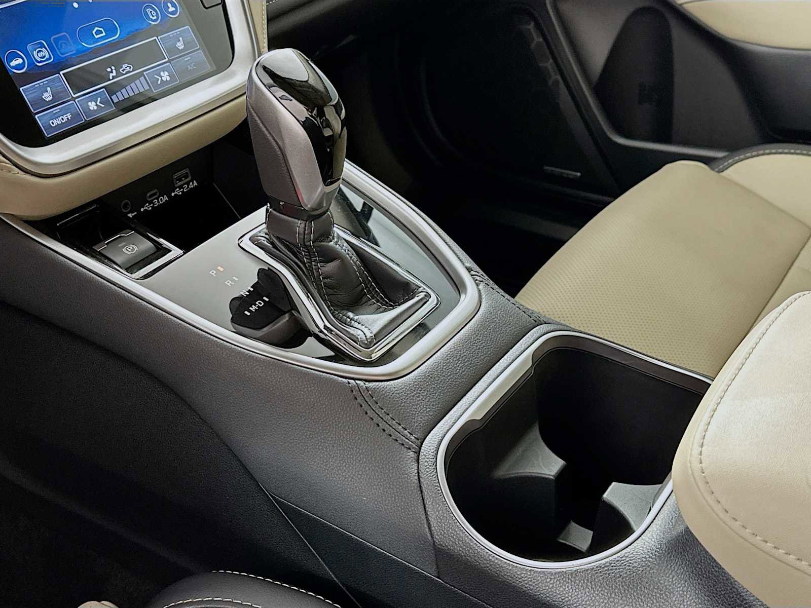 Certified 2025 Subaru Outback Limited AWD/4WD image 16