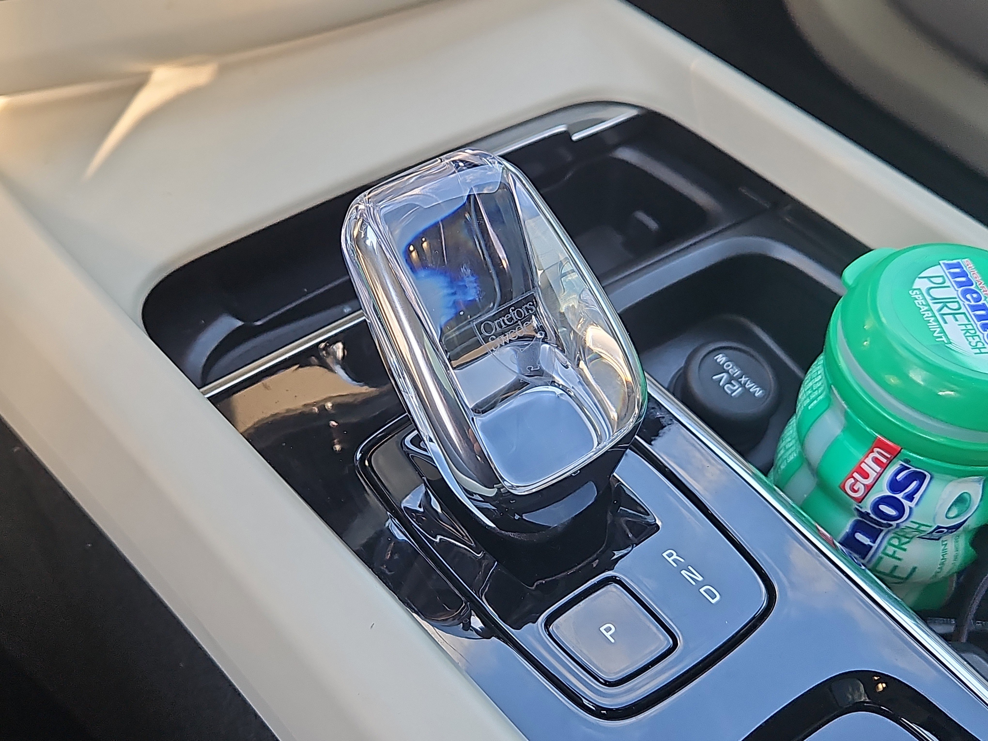 Used 2025 Volvo XC60 B5 Ultra w/ Protection Package Premier image 24