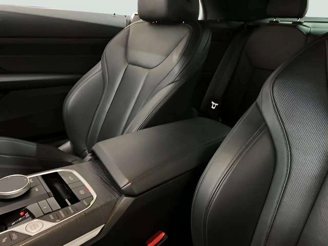 Used 2025 BMW 430i Convertible w/ Premium Package RWD image 18