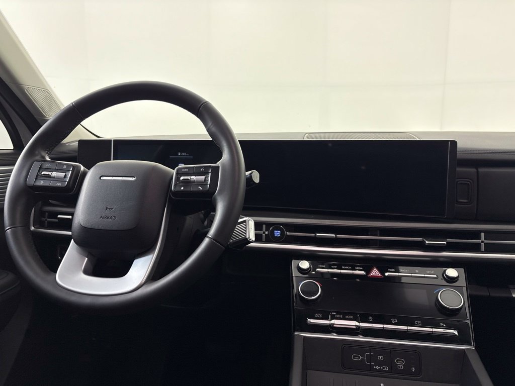 Used 2025 Hyundai Santa Fe SEL FWD image 22