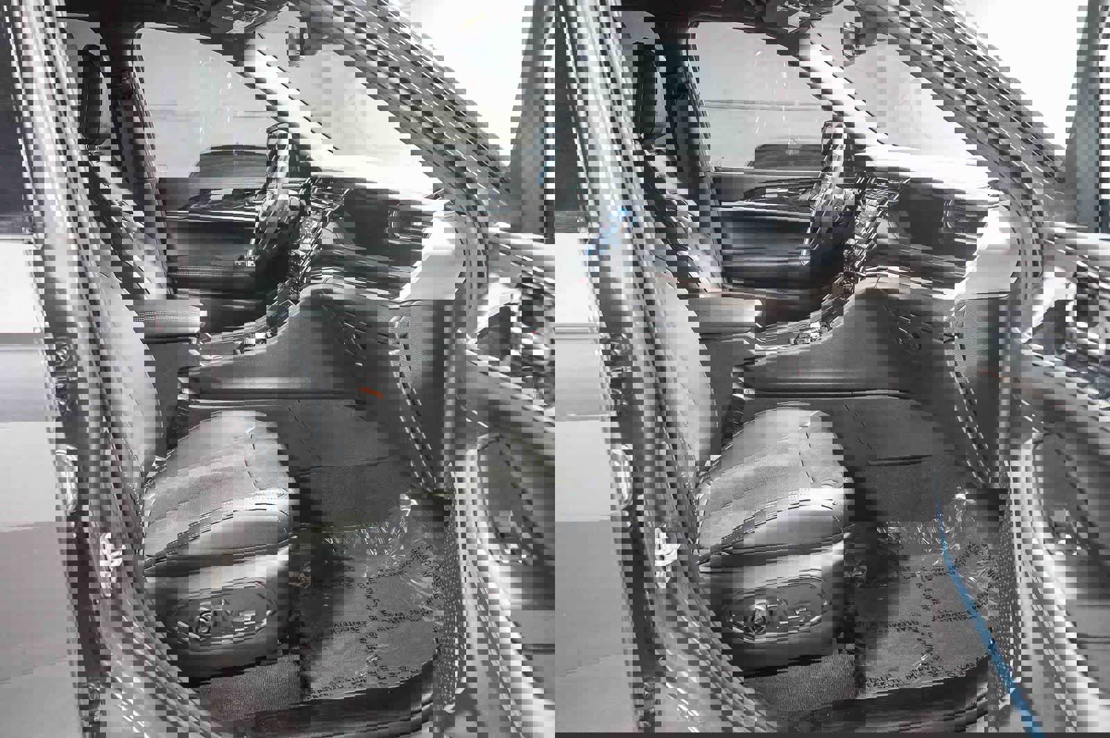 Used 2023 Jeep Grand Cherokee Trailhawk AWD/4WD image 16