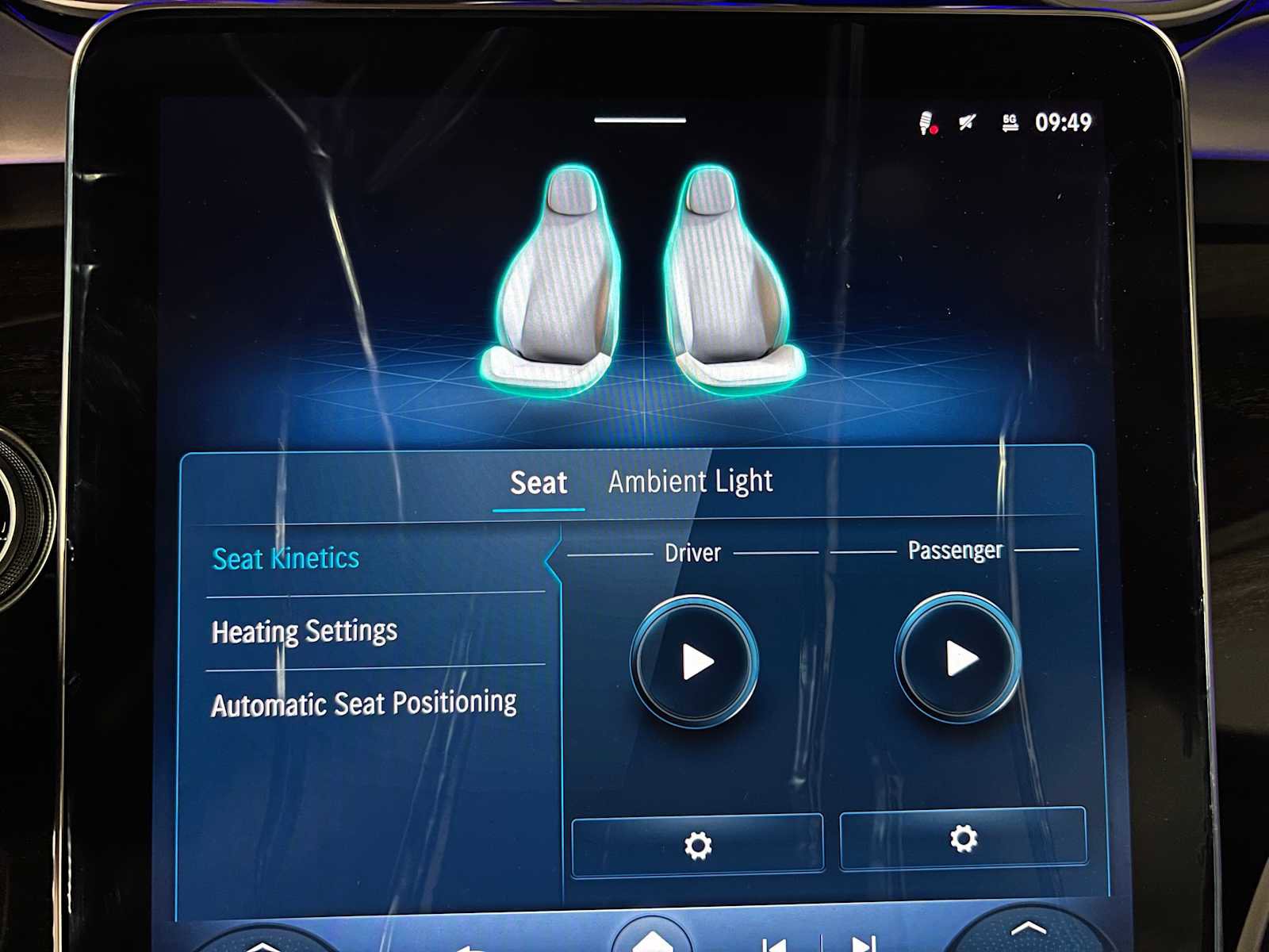 New 2025 Mercedes-Benz GLC 300 4MATIC image 27