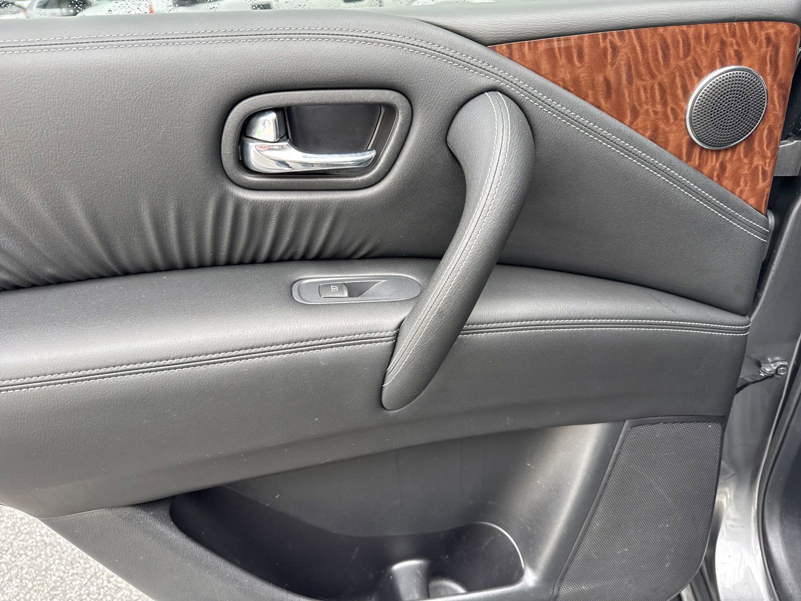 Used 2019 Nissan Armada Platinum w/ Captain's Chairs Package image 14