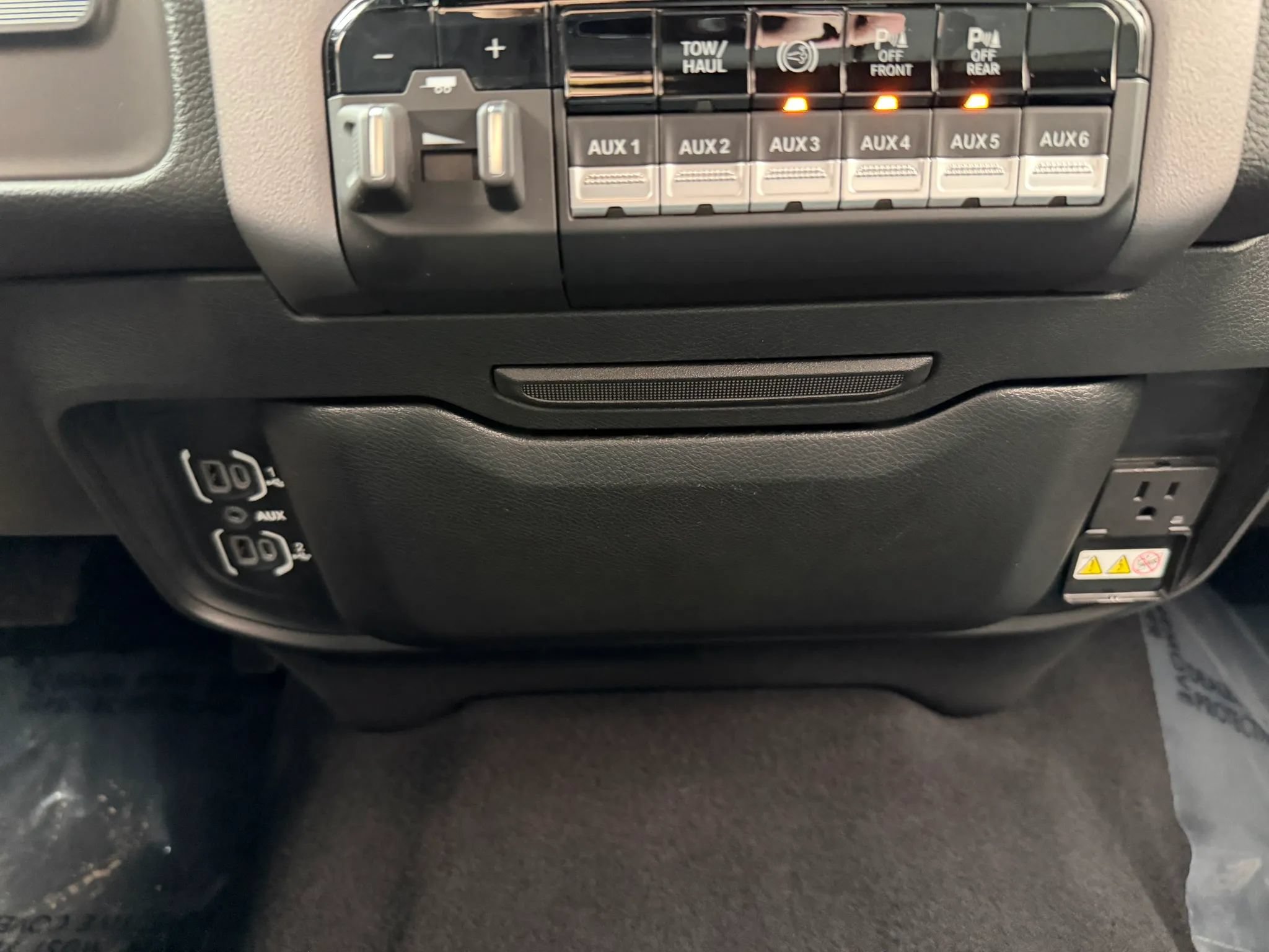 Used 2021 RAM 2500 Big Horn w/ Level 1 Equipment Group AWD/4WD image 24
