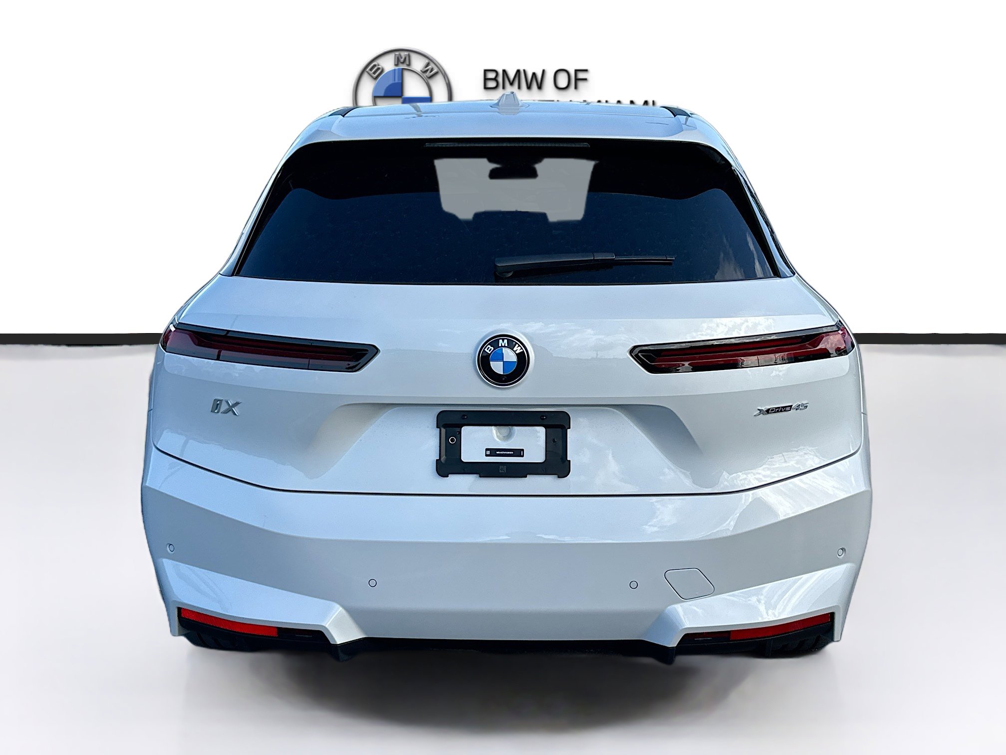 New 2026 BMW iX xDrive45 image 5