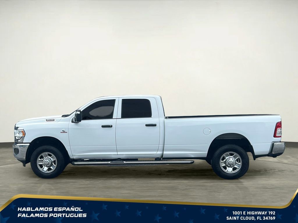 Used 2024 RAM 3500 Tradesman w/ Chrome Appearance Group AWD/4WD image 3