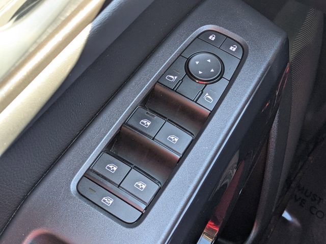 Used 2025 Nissan Pathfinder SV image 20