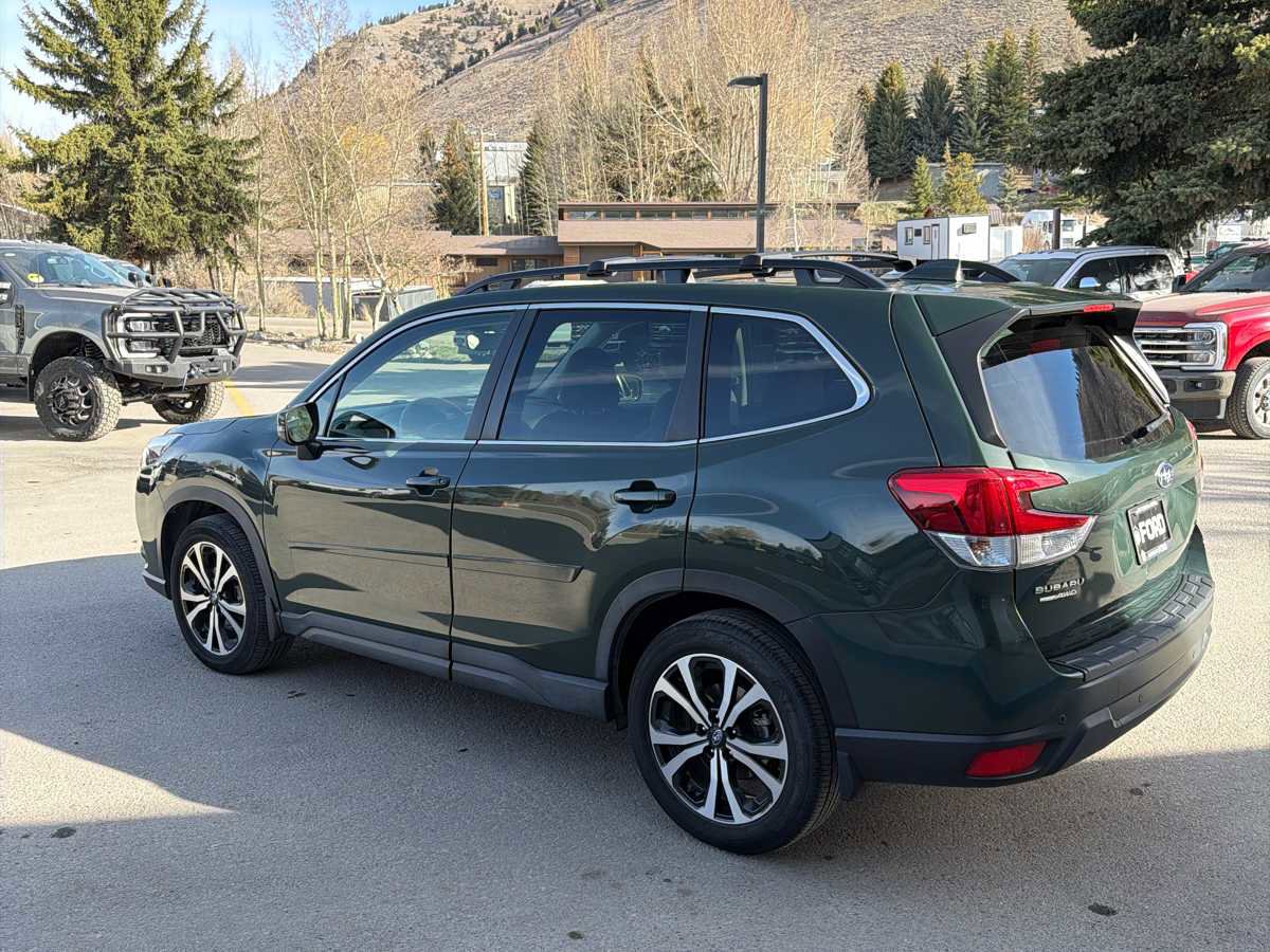 Used 2022 Subaru Forester Limited image 5