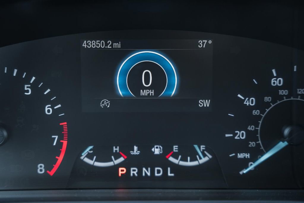 Used 2021 Ford Escape SE image 38