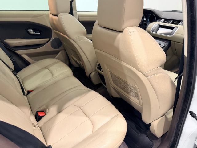 Used 2018 Land Rover Range Rover Evoque SE AWD/4WD image 30