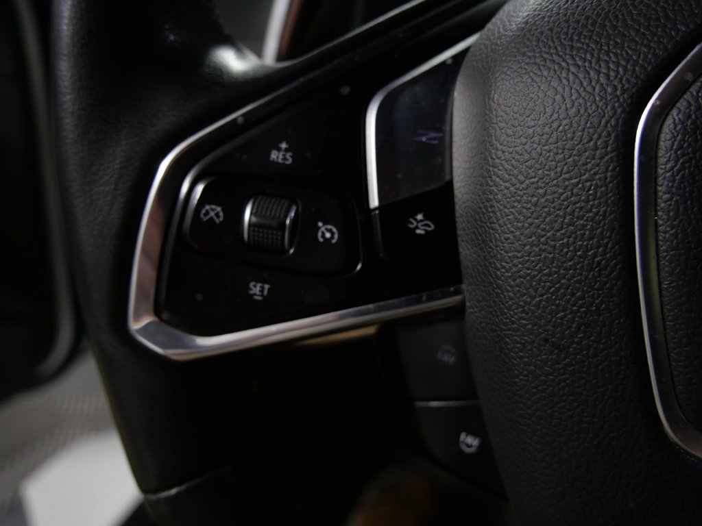 Used 2024 Chevrolet Corvette Stingray Preferred Conv w/ Z51 Performance Package RWD image 19