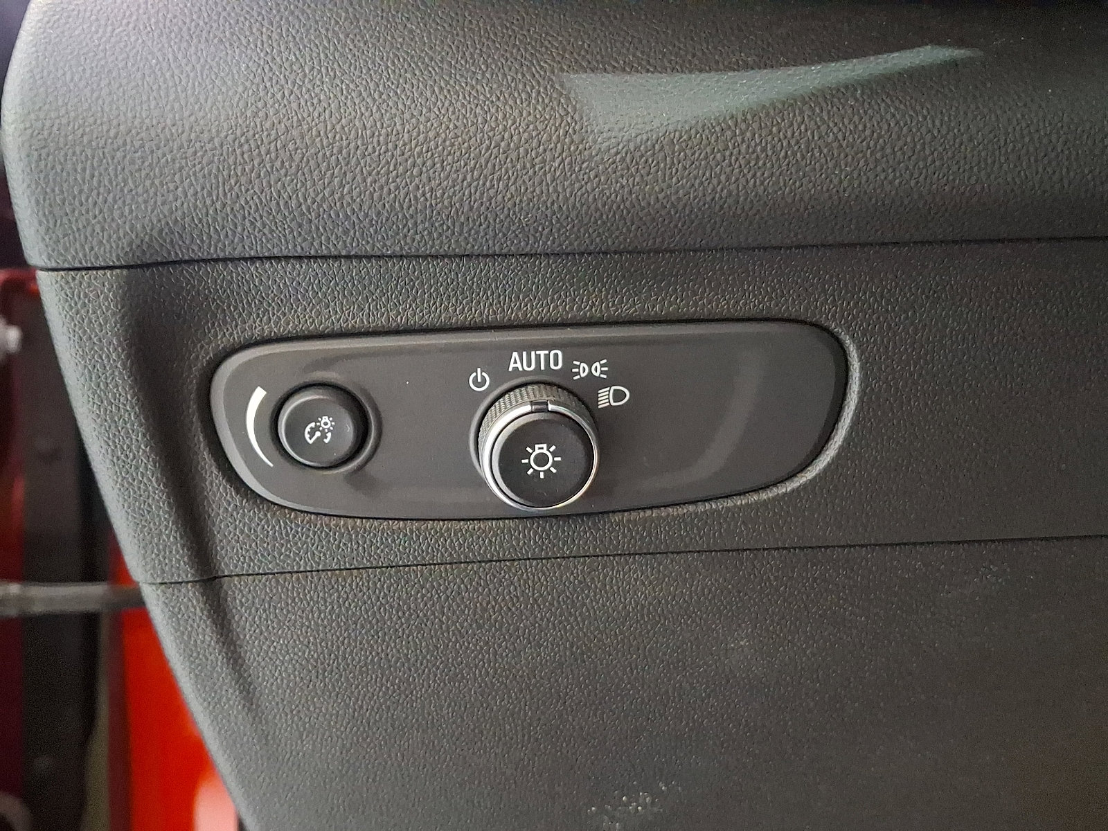 Certified 2022 Buick Envision Preferred FWD image 23