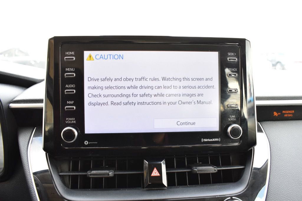 Used 2021 Toyota Corolla LE image 39