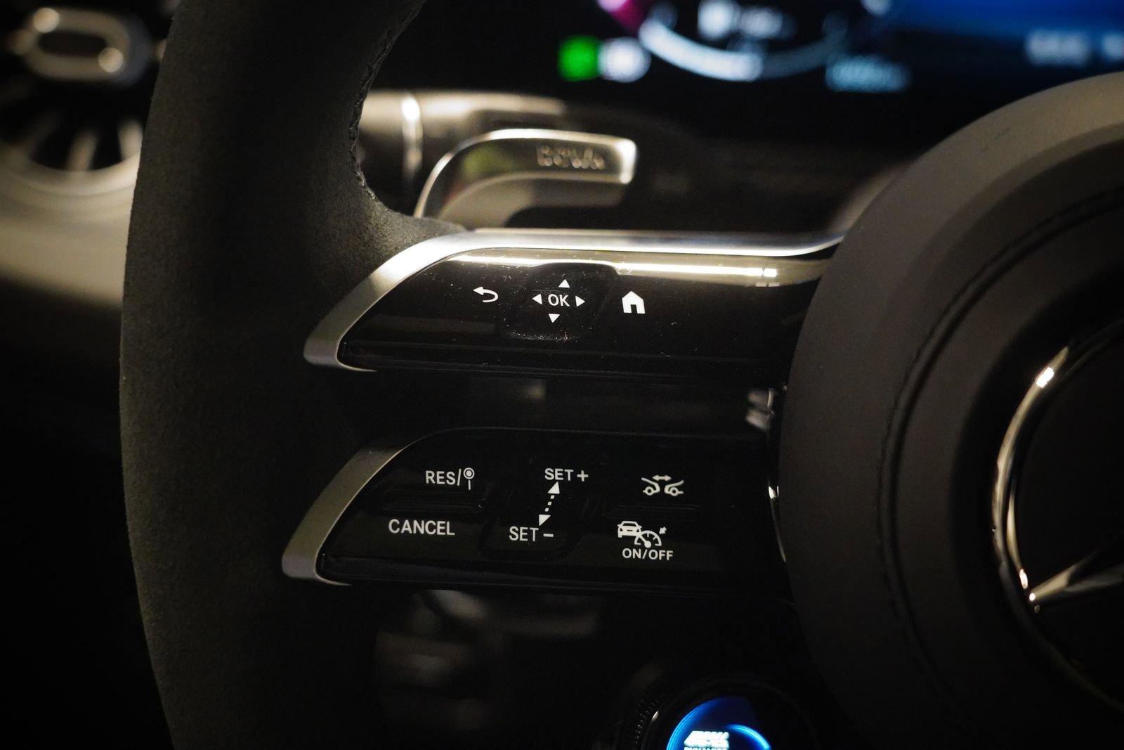 Used 2025 Mercedes-Benz G 63 AMG 4MATIC image 17