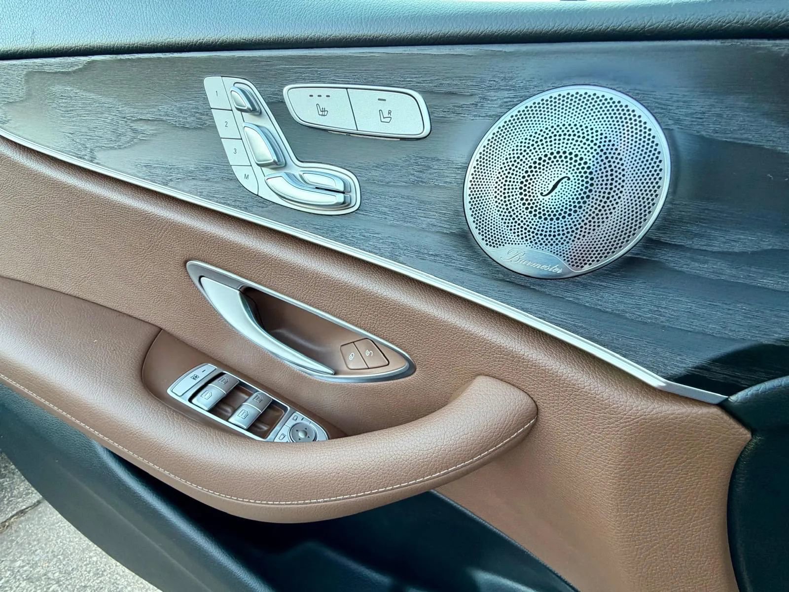 Used 2017 Mercedes-Benz E 300 4MATIC image 14