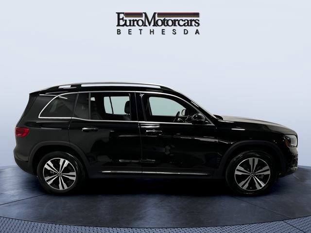 Used 2025 Mercedes-Benz GLB 250 4MATIC image 6