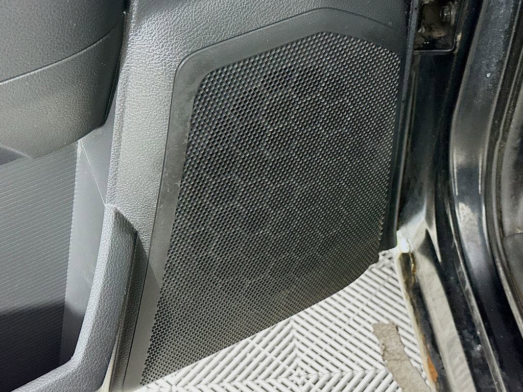 Used 2011 RAM 1500 Sport w/ Sport Premium Group image 22