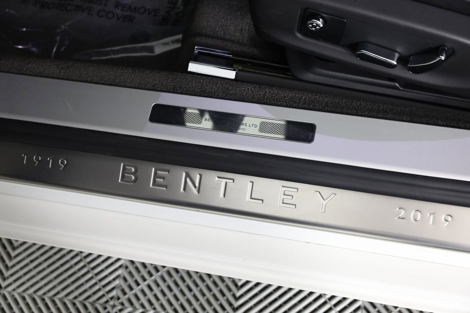 Used 2020 Bentley Continental GT image 27