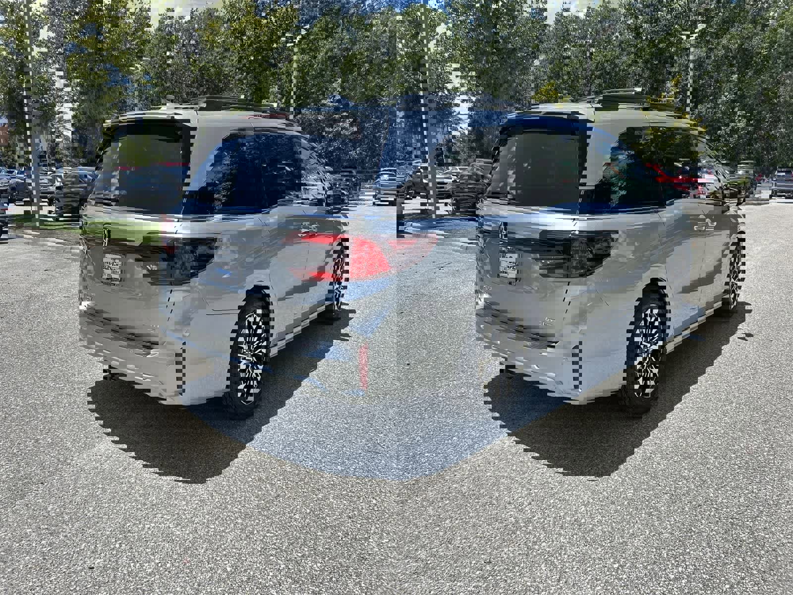 New 2026 Honda Odyssey Elite image 6