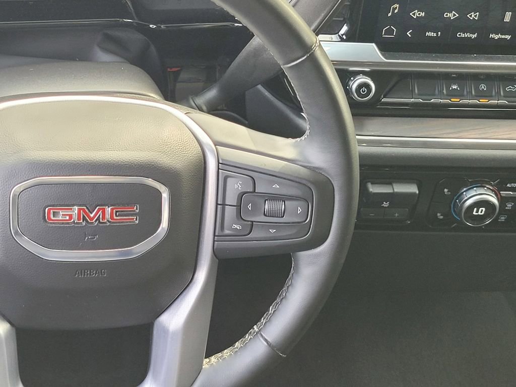 Used 2025 GMC Sierra 1500 SLT AWD/4WD image 13