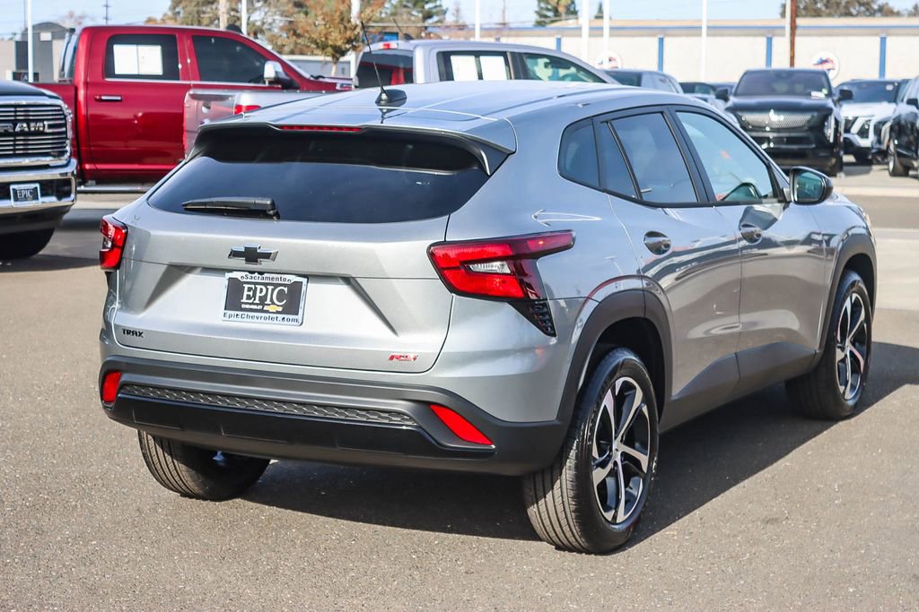 New 2026 Chevrolet Trax RS image 4