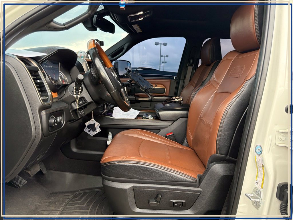 Used 2022 RAM 3500 Limited AWD/4WD image 2