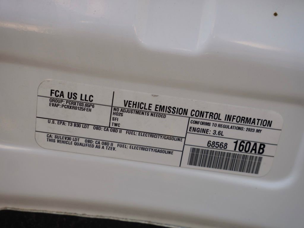 Certified 2023 Chrysler Pacifica Limited image 27