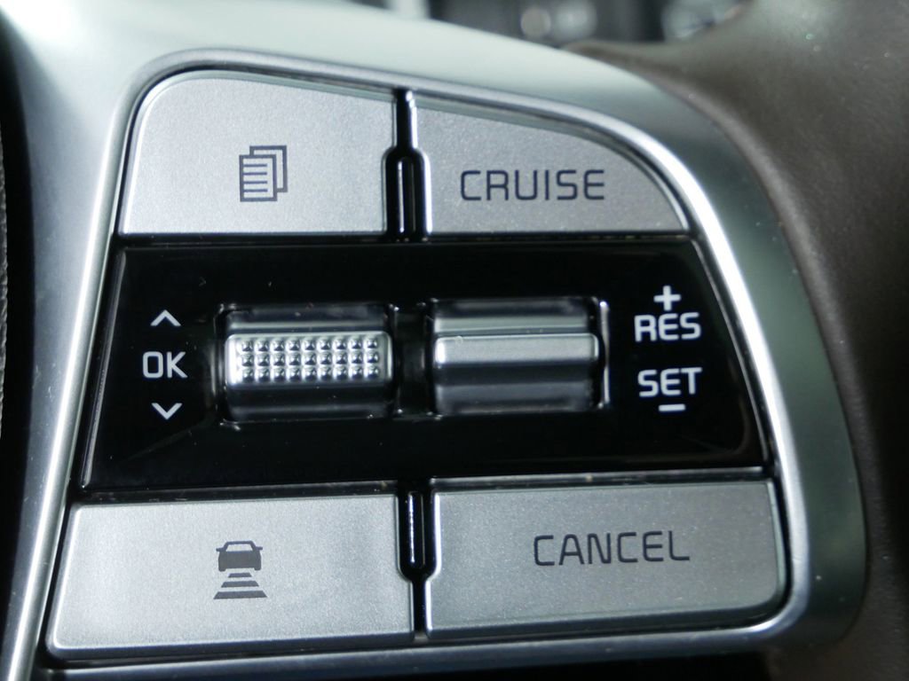 Certified 2022 Kia Telluride SX w/ Towing Package AWD/4WD image 29
