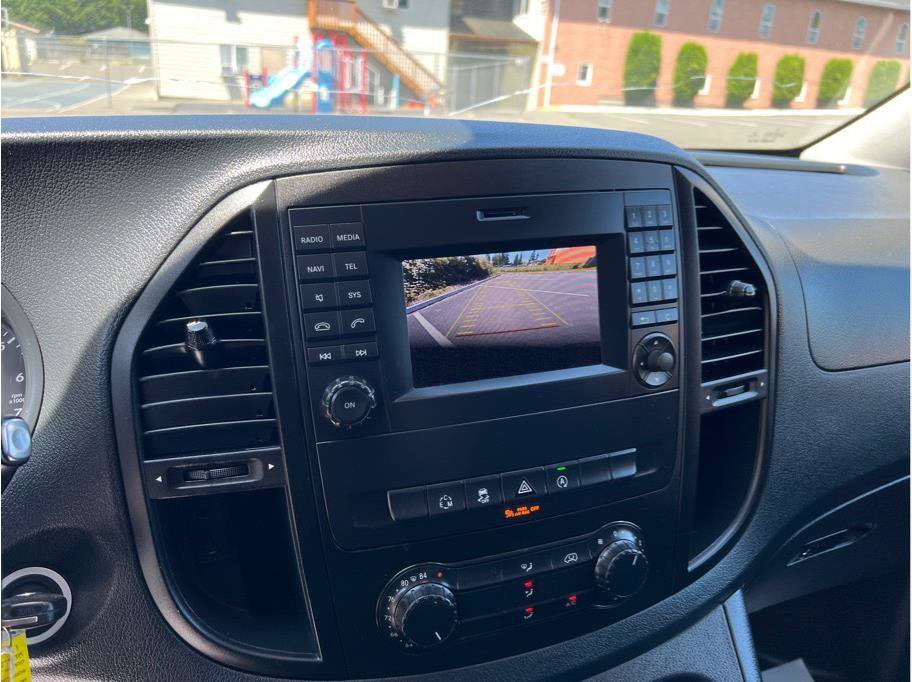 Used 2017 Mercedes-Benz Metris image 10
