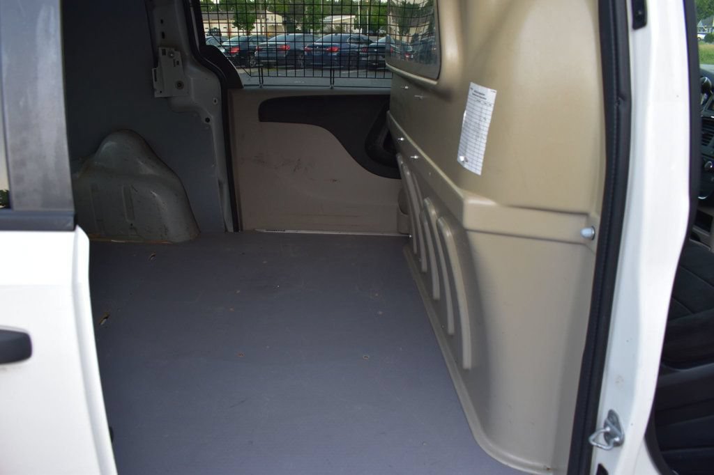 Used 2013 RAM C/V Tradesman FWD image 20