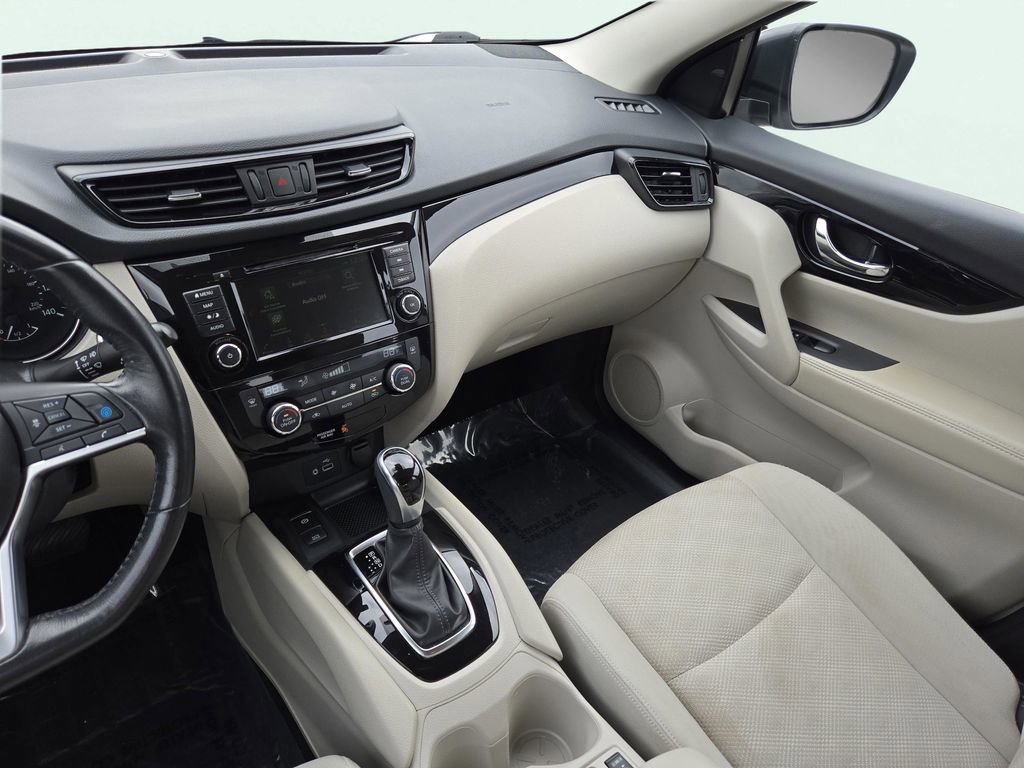 Used 2019 Nissan Rogue Sport SV w/ Technology Package image 21